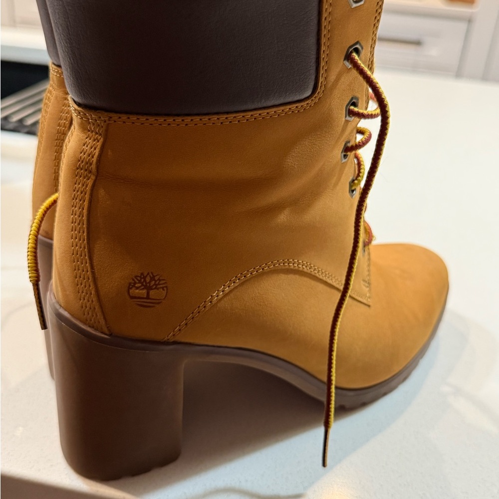 Timberland Yellow Lace-Up Heeled Boots - Picture 6 of 9
